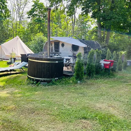 Muhu Leeni Glamping *